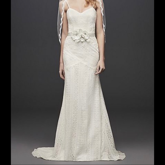 David's Bridal Dresses & Skirts - Lace Wedding Dress